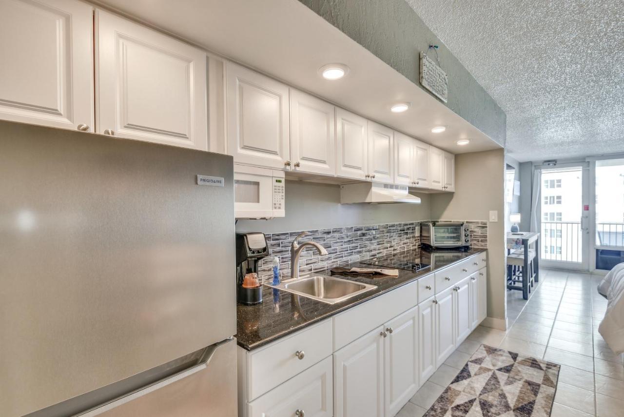 Breezy Daytona Beach Studio With Balcony And Views! Екстериор снимка